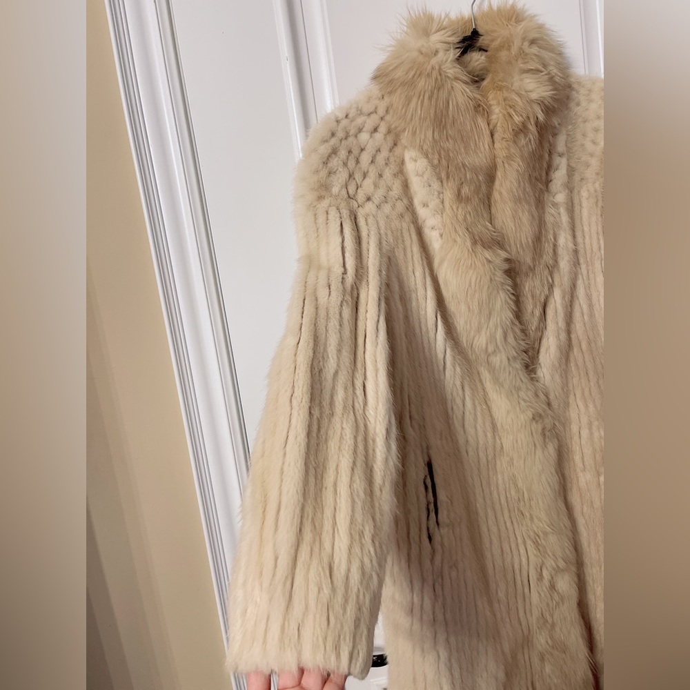 Fur coat - Picture 4 of 5